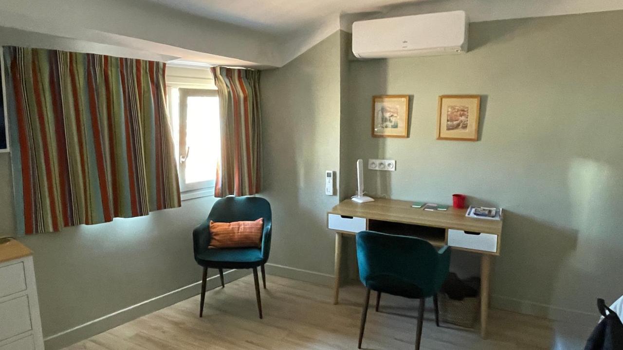 Au Coeur Du Vieux Toulon Au Calme Appartement Renove Climatise Confortable Etage Eleve Avec Ascenseur Proche Parking Et Toutes Commodites Екстер'єр фото